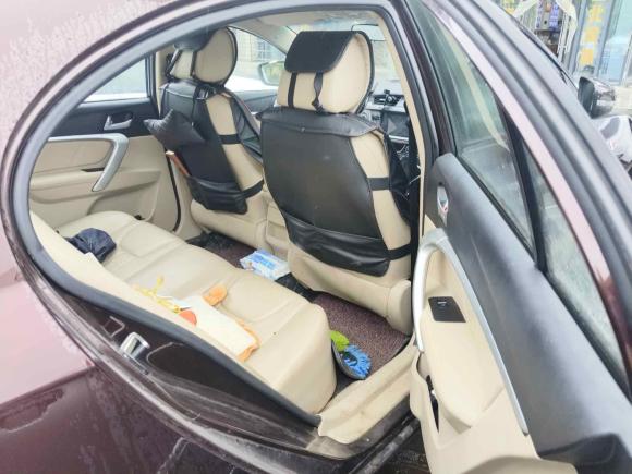 [南通·赣F] 二手吉利汽车帝豪2017款 三厢百万款 1.5L 手动豪华型