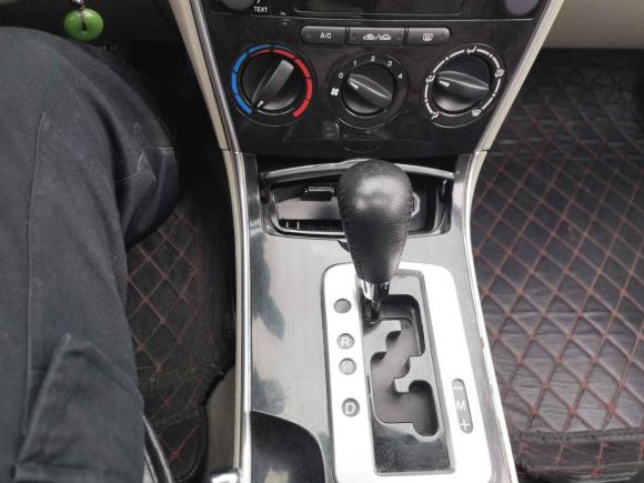 [上海·苏U] 二手马自达马自达62011款 2.0L 自动时尚型