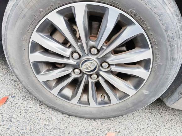 [上海·沪D] 二手丰田卡罗拉2017款 改款 1.2T S-CVT GL