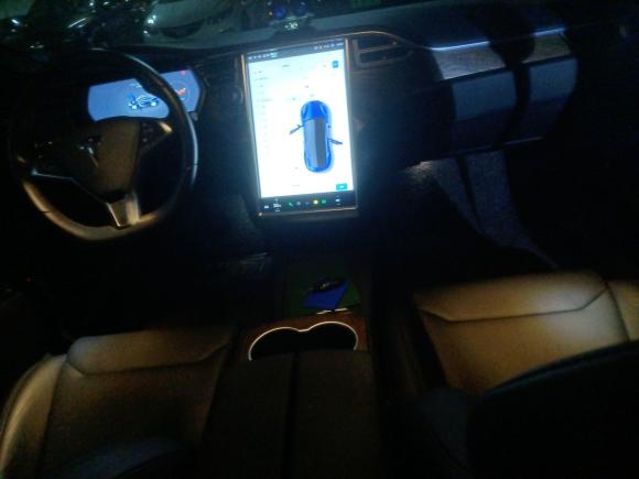 [上海·沪A] 二手特斯拉Model S2017款 Model S 75D 标准续航版