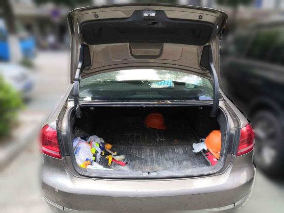 [上海·苏M] 二手大众帕萨特2011款 1.4TSI 手动尊荣版