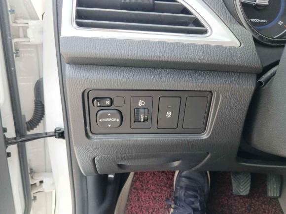 [成都·川A] 二手长安悦翔V72015款 1.6L 手动乐享型 国IV