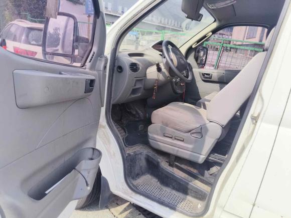 [苏州·苏E] 二手上汽大通MAXUS新途V802017款 2.5T AMT傲运通国IV短轴超低顶5/6/10座