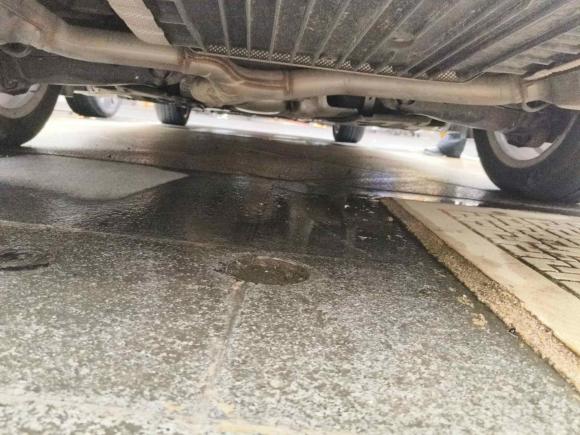 [无锡·苏B] 二手奔驰奔驰C级2017款 改款 C 180 L 时尚型运动版