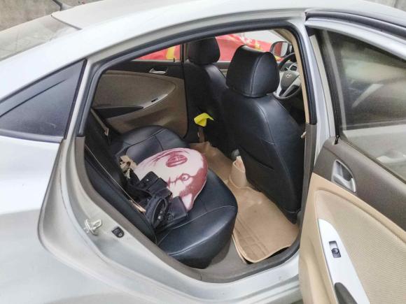 [成都·川A] 二手现代瑞纳2010款 三厢 1.4L 自动时尚型GT