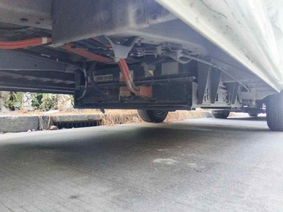 [上海·沪A] 二手金龙龙耀82021款 50厢货平顶