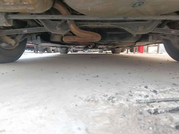 [济南·鲁A] 二手雪铁龙雪铁龙C52013款 2.0L 手动舒适型