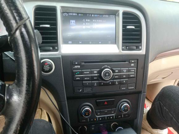 [深圳·粤B] 二手海马海马M82014款 2.0L 自动舒适型