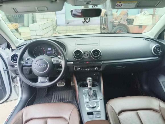 [上海·沪E] 二手奥迪奥迪A32015款 Sportback 35 TFSI 百万纪念舒享型