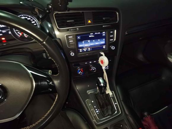 [杭州·浙A] 二手大众高尔夫2017款 230TSI 自动舒适百万辆纪念版