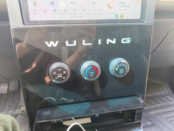 [无锡·苏B] 二手五菱汽车五菱宏光PLUS2019款 1.5T 手动豪华型 7座