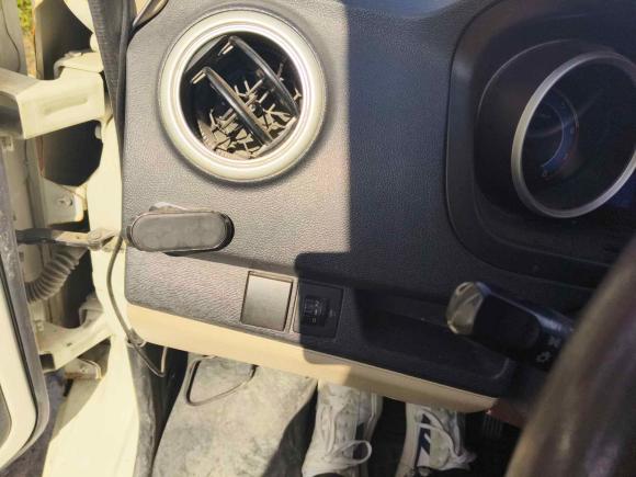 [上海·皖A] 二手长安凯程长安睿行M802019款 1.5L基本型2座单蒸空调国VI平顶背掀门DAM15KR