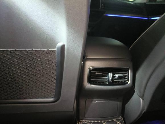 [杭州·冀F] 二手红旗红旗HS52019款 2.0T 智联旗享四驱版