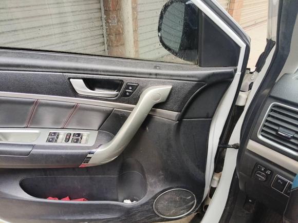 [义乌·浙G] 二手哈弗哈弗H62015款 运动版 1.5T 自动两驱豪华型