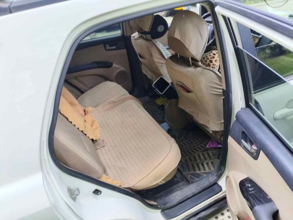 [南通·苏F] 二手起亚狮跑2013款 2.0L 手动两驱版GL