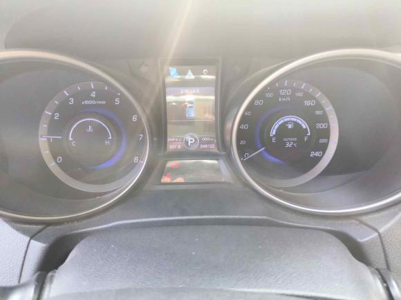 [济南·鲁A] 二手长安长安CS752014款 1.8T 自动精英型 国IV