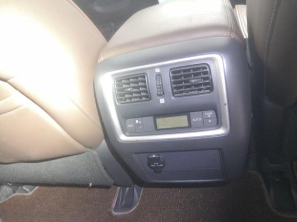 [成都·川A] 二手英菲尼迪英菲尼迪QX602014款 2.5 S/C Hybrid 两驱卓越版