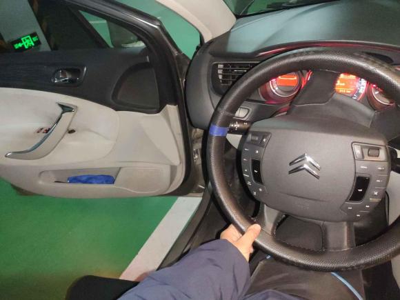 [南通·苏F] 二手雪铁龙雪铁龙C52011款 2.0L 手动舒适型