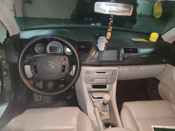 [南通·苏F] 二手雪铁龙雪铁龙C52011款 2.0L 手动舒适型