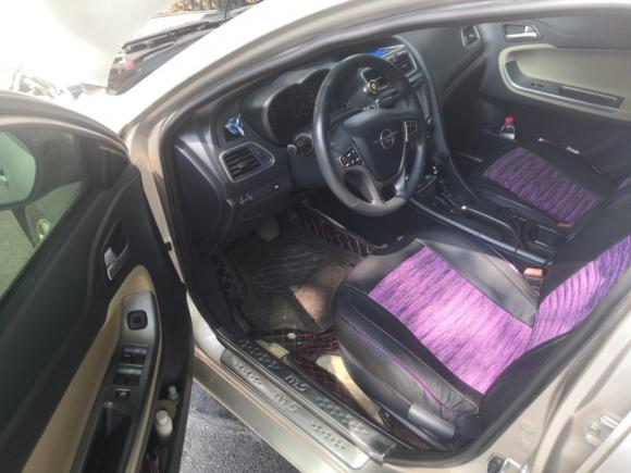 [深圳·粤B] 二手海马福美来2014款 M5 1.6L 自动精英型