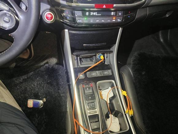 [苏州·苏E] 二手本田雅阁2016款 混动 2.0L 锐领版