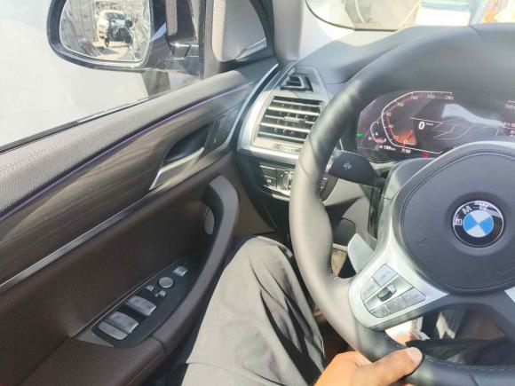 [上海·浙B] 二手宝马宝马X32023款 xDrive30i 领先型 M曜夜套装