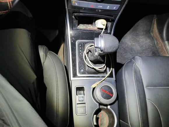 [苏州·苏E] 二手哈弗哈弗H22015款 1.5T 自动两驱尊贵版