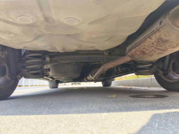 [深圳·粤S] 二手比亚迪比亚迪M62013款 2.4L 自动尊贵型