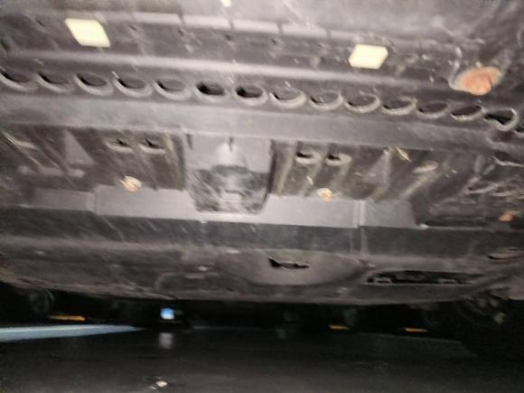 [深圳·粤N] 二手丰田雷凌2016款 双擎 1.8H GS E-CVT精英天窗版