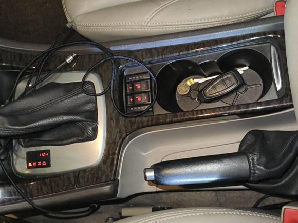 [深圳·粤B] 二手福特蒙迪欧-致胜2011款 2.0L GTDi240至尊型