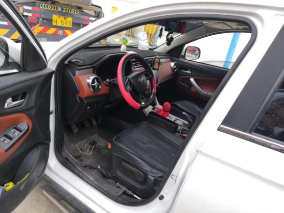 [上海·豫N] 二手北汽幻速北汽幻速S32016款 S3L 1.5L 手动尊贵型