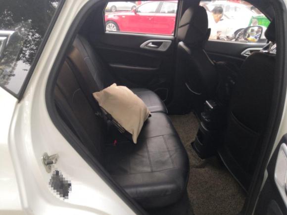 [温州·浙C] 二手中华中华V32015款 1.5L 手动精英型