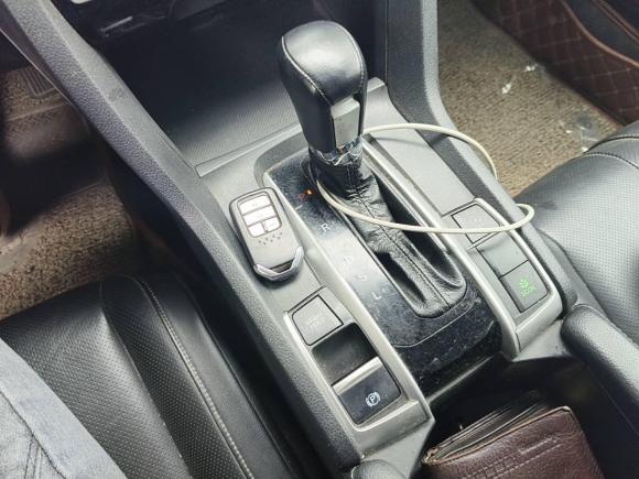 [义乌·浙D] 二手本田思域2016款 220TURBO CVT尊贵版