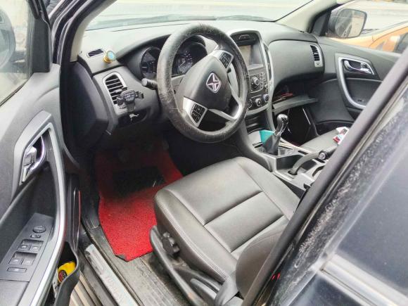 [南昌·赣A] 二手江铃驭胜S3502013款 2.4T 手动两驱柴油豪华版5座