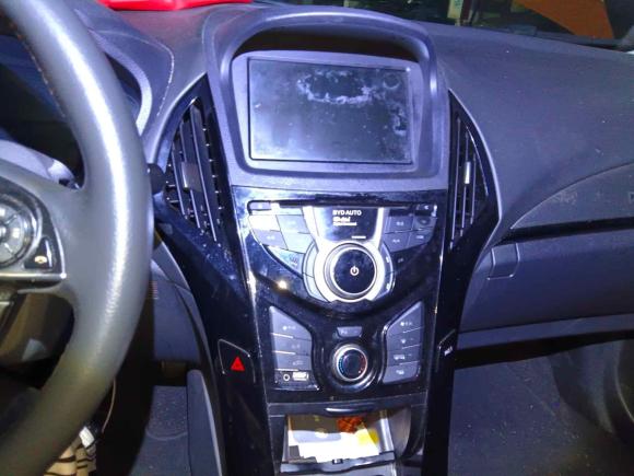 [深圳·粤B] 二手比亚迪秦新能源2015款 1.5T 双冠旗舰版