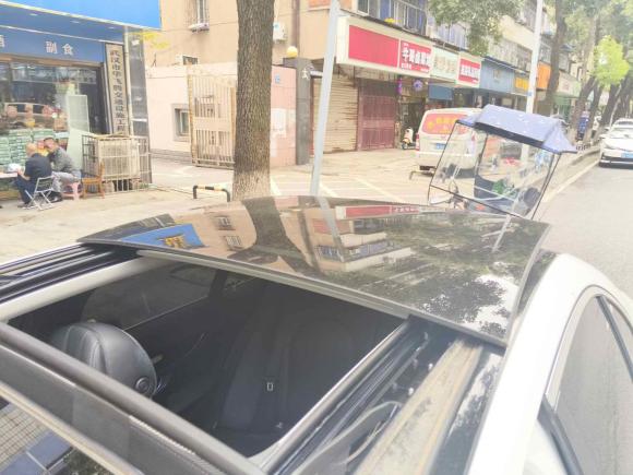 [武汉·鄂A] 二手奔驰奔驰C级2020款 改款 C 260 L 运动版