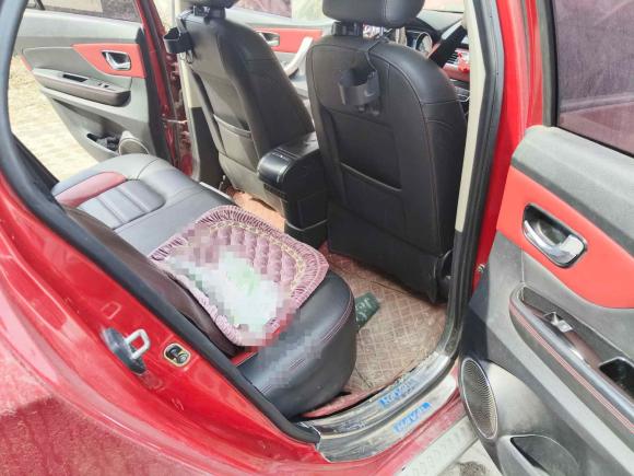 [济南·鲁A] 二手哈弗哈弗H12016款 蓝标 1.5L AMT豪华型