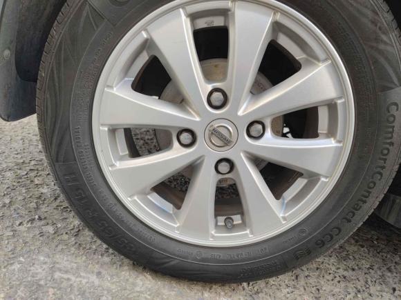 [苏州·苏E] 二手启辰启辰R502013款 1.6L 手动时尚版