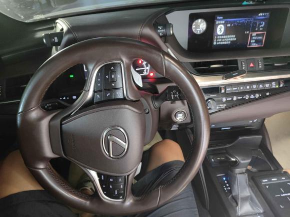 [深圳·粤B] 二手雷克萨斯雷克萨斯ES2018款 200 卓越版 国V