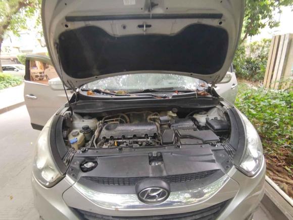 [广州·粤A] 二手现代北京现代ix352010款 2.0L 自动两驱精英版GLS