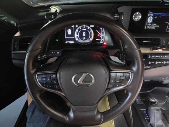 [深圳·粤B] 二手雷克萨斯雷克萨斯ES2018款 200 卓越版 国V