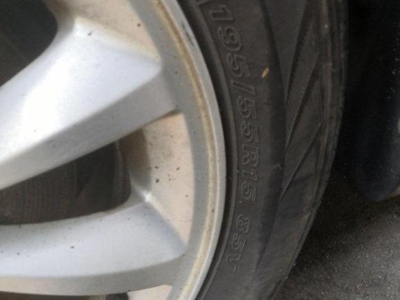 [佛山·粤X] 二手长安悦翔V72015款 1.6L 手动乐活型 国IV