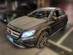[上海·沪B] 奔驰奔驰GLA2015款 GLA 220 4MATIC 时尚型