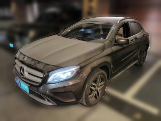 奔驰奔驰GLA2015款 GLA 220 4MATIC 时尚型