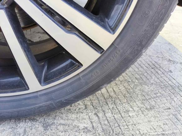 [广州·粤A] 二手荣威荣威RX5新能源2017款 eRX5 50T 混动互联尊贵旗舰版