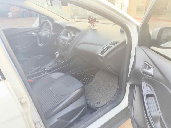 [常州·苏D] 二手福特福克斯2017款 两厢 EcoBoost 180 自动精英型