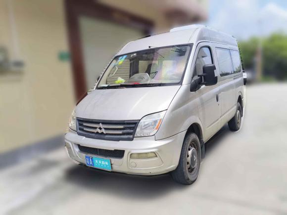 上汽大通MAXUS新途V802011款 2.5T 短轴中顶运杰版「广州二手车」「天天拍车」