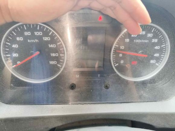 [杭州·浙A] 二手依维柯依维柯褒迪2012款 2.5T-A32 基本型