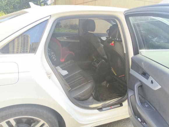 [武汉·鄂A] 二手奥迪奥迪A4L2020款 40 TFSI 豪华动感型