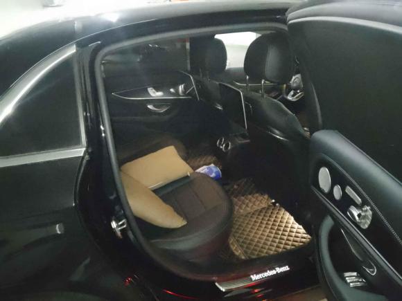 [无锡·苏B] 二手奔驰奔驰E级2019款 E 300 L 运动豪华型